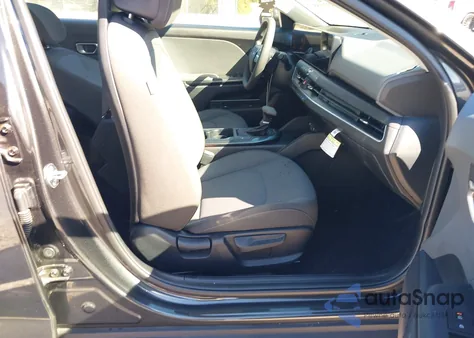 2025 Kia K4 Lx from USA, damaged, VIN 3KPFT4DE3SE035270